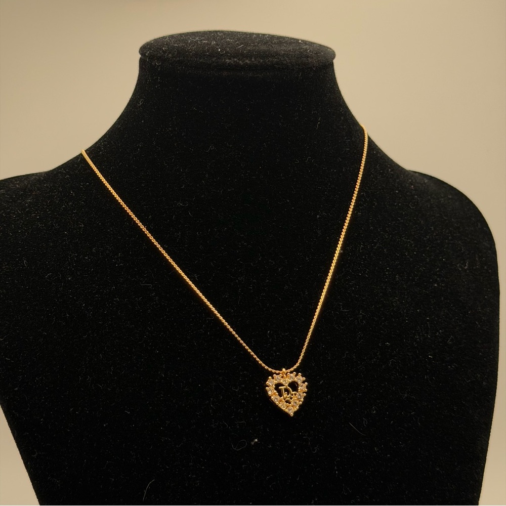 Gold Heart Pendant Necklace - Picture 3 of 8
